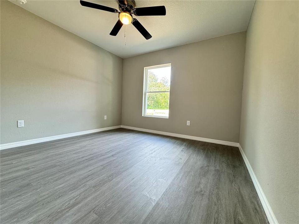 Activo con contrato: $244,000 (3 camas, 2 baños, 1391 Pies cuadrados)