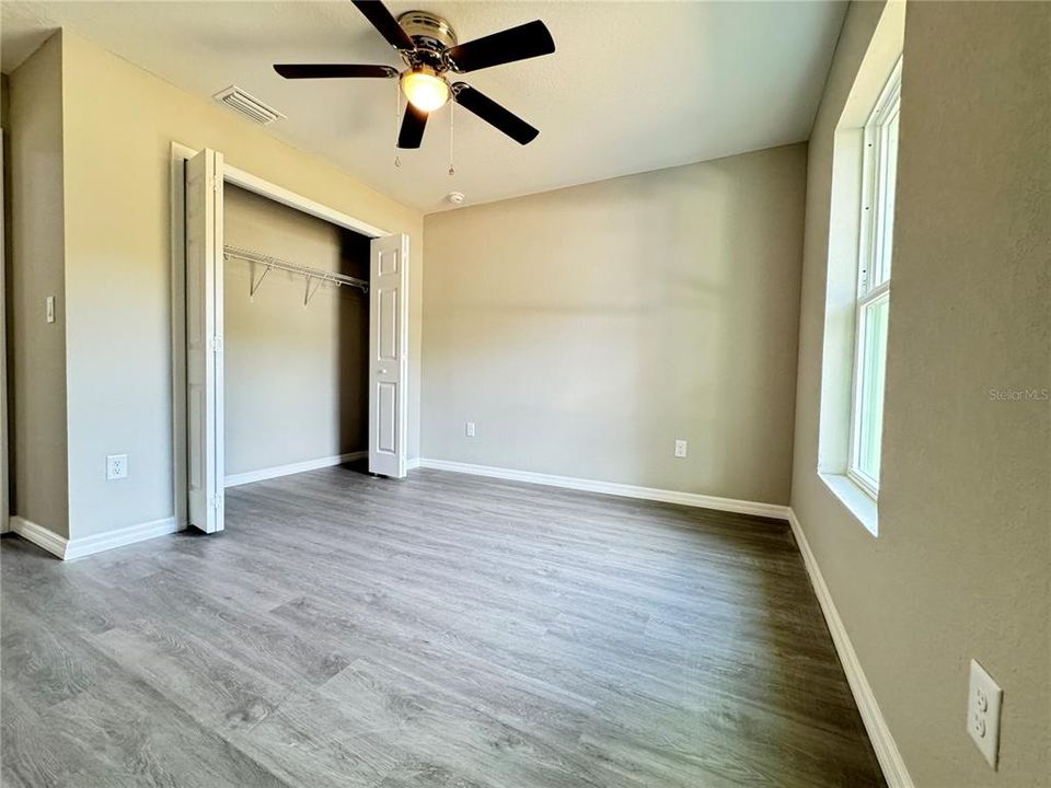 Activo con contrato: $244,000 (3 camas, 2 baños, 1391 Pies cuadrados)