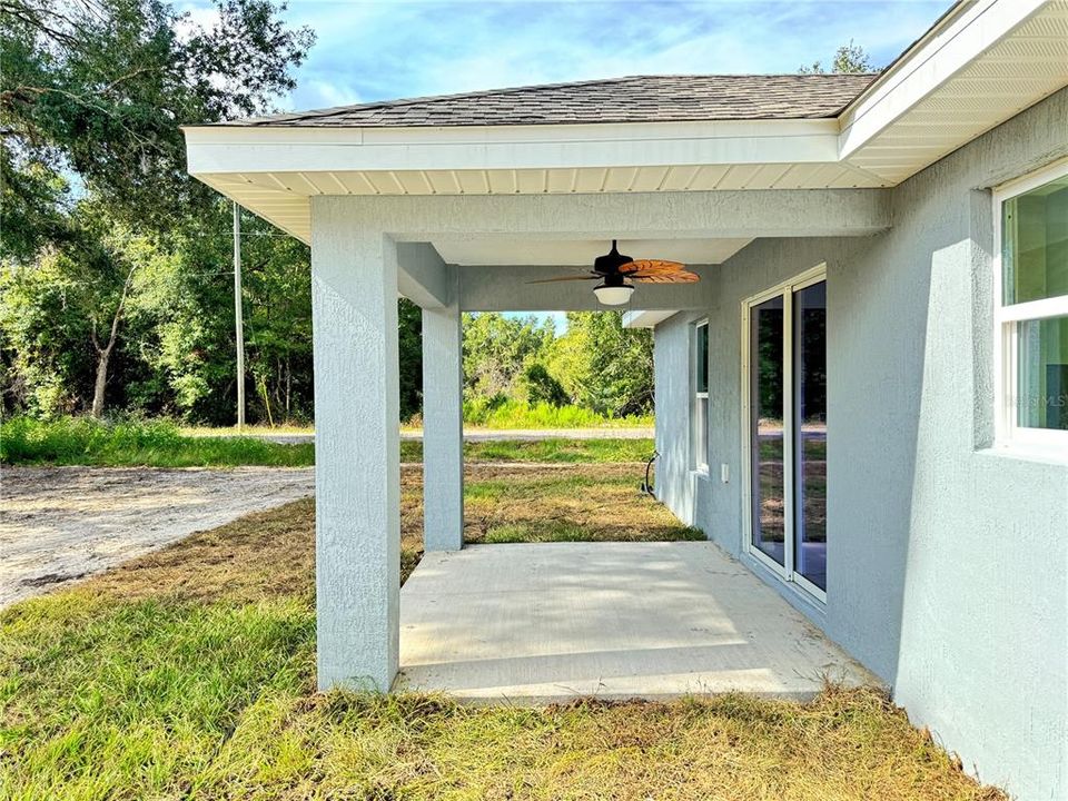 Activo con contrato: $244,000 (3 camas, 2 baños, 1391 Pies cuadrados)