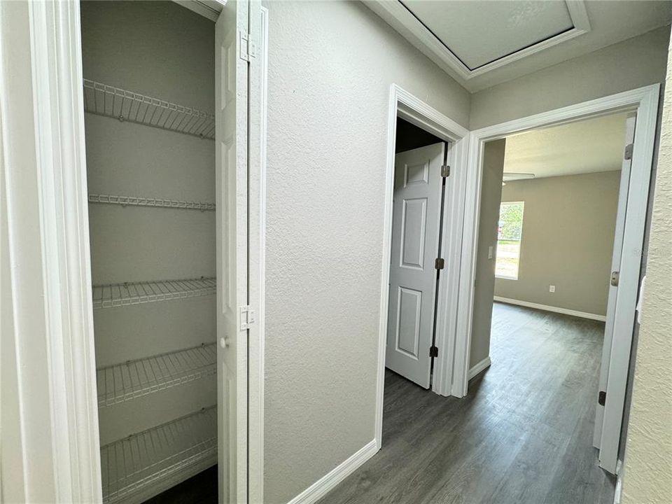 Activo con contrato: $244,000 (3 camas, 2 baños, 1391 Pies cuadrados)