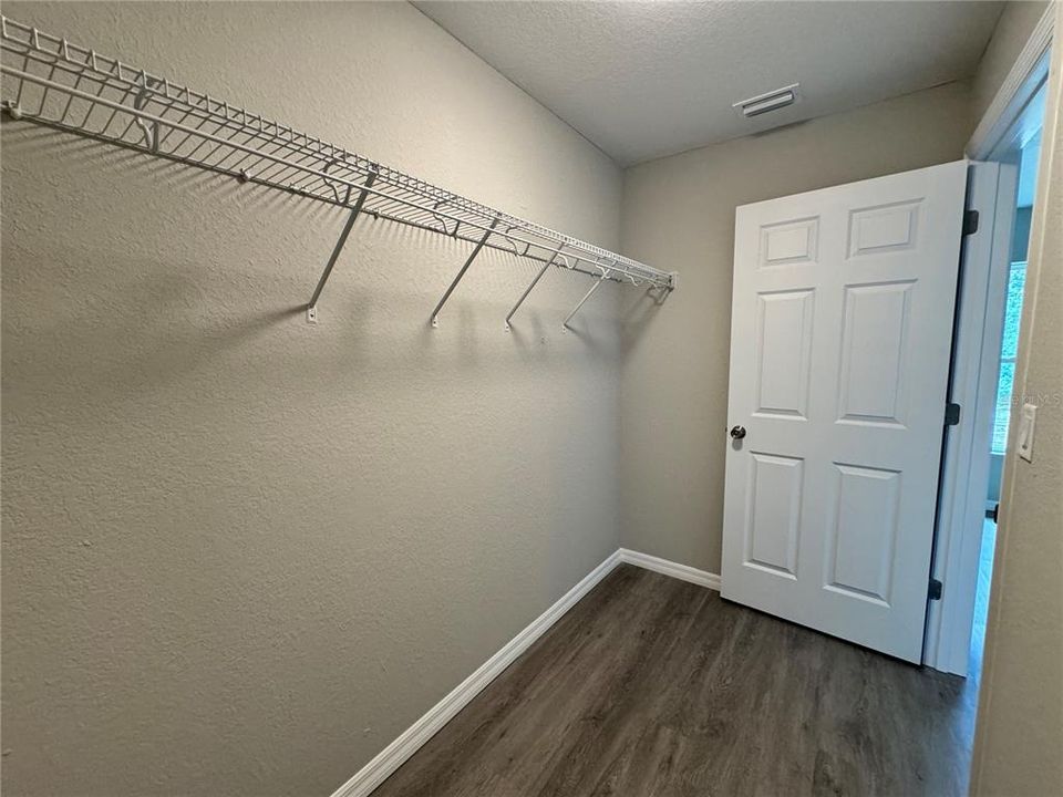 Activo con contrato: $244,000 (3 camas, 2 baños, 1391 Pies cuadrados)