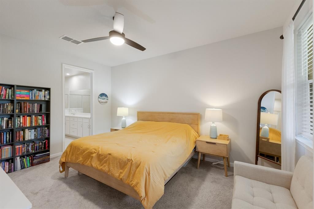 Active With Contract: $374,900 (3 beds, 2 baths, 1904 Square Feet)