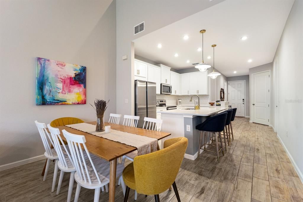 Active With Contract: $374,900 (3 beds, 2 baths, 1904 Square Feet)