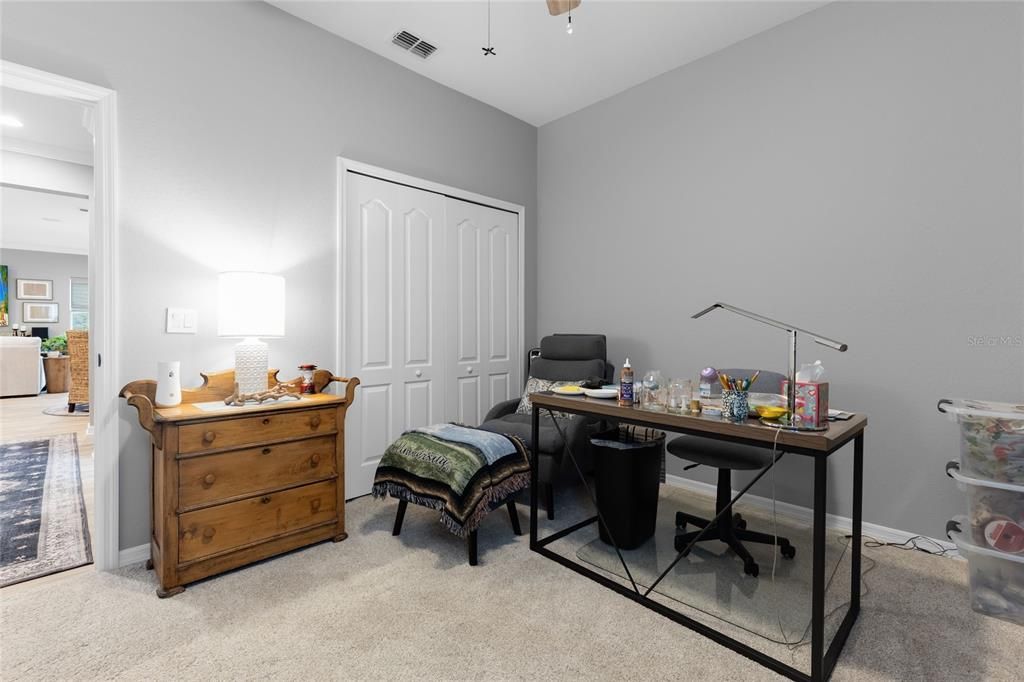 合同活跃: $599,000 (4 贝兹, 3 浴室, 2462 平方英尺)