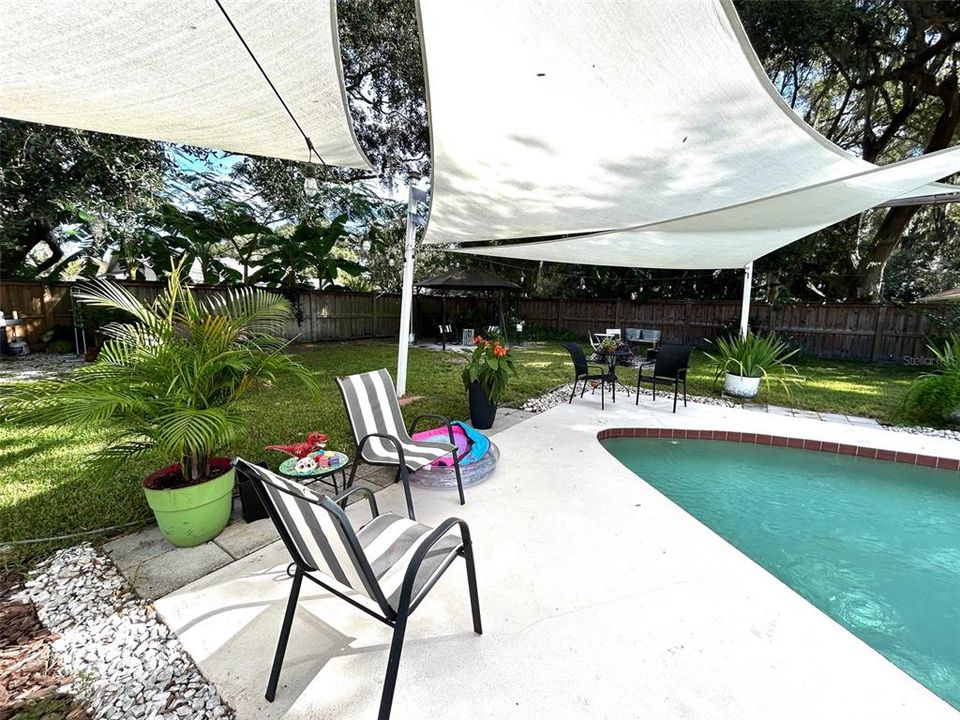 Activo con contrato: $535,000 (4 camas, 2 baños, 2531 Pies cuadrados)