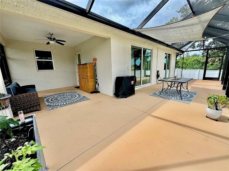 合同活跃: $335,000 (3 贝兹, 2 浴室, 1843 平方英尺)