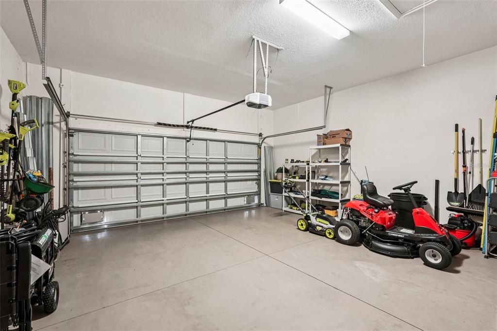 合同活跃: $335,000 (3 贝兹, 2 浴室, 1843 平方英尺)