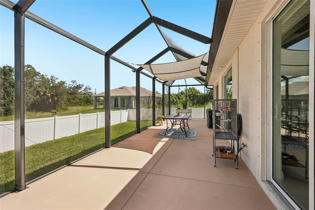 合同活跃: $335,000 (3 贝兹, 2 浴室, 1843 平方英尺)