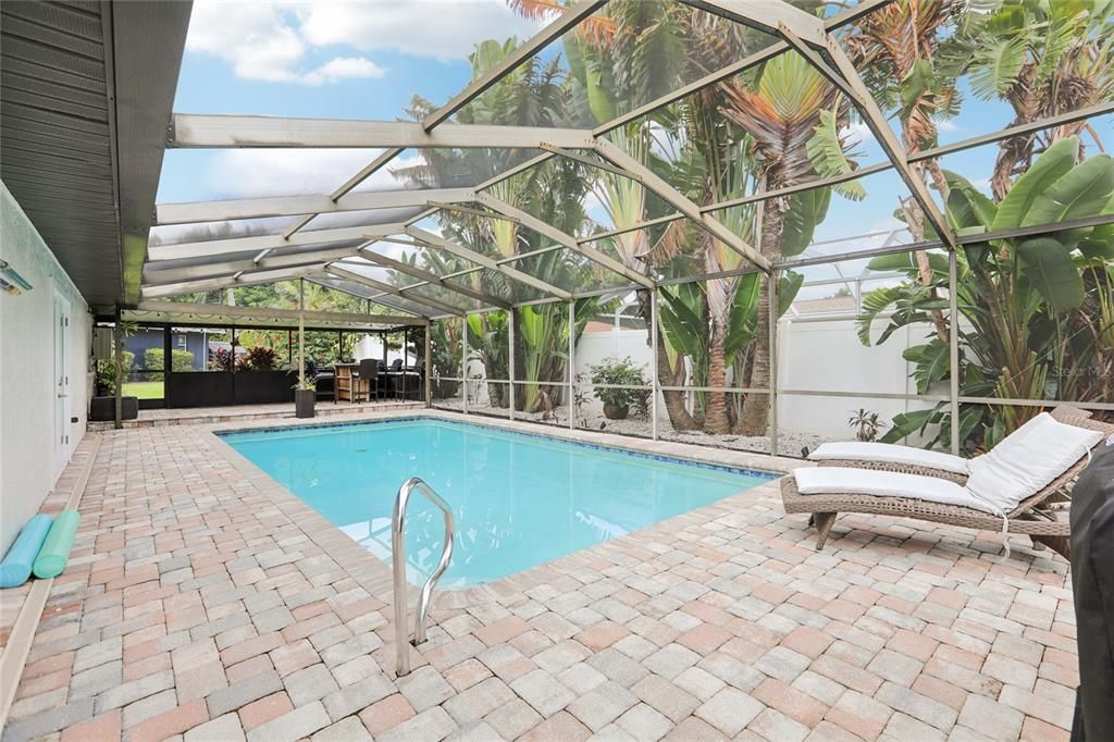 Active With Contract: $575,000 (3 beds, 2 baths, 1878 Square Feet)