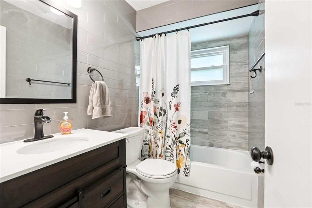 Active With Contract: $575,000 (3 beds, 2 baths, 1878 Square Feet)