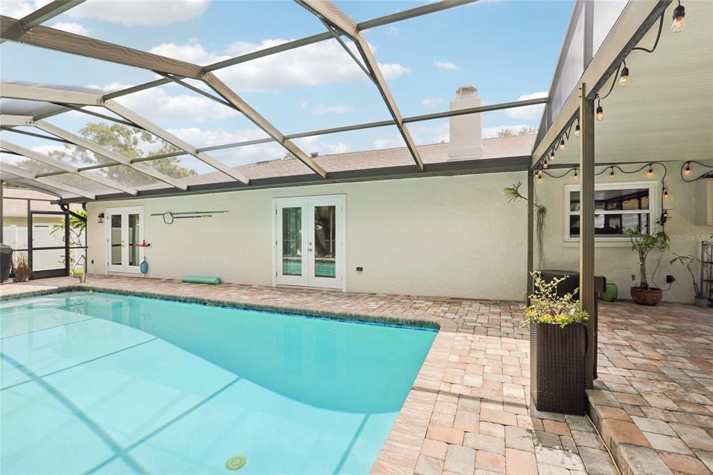 Active With Contract: $575,000 (3 beds, 2 baths, 1878 Square Feet)