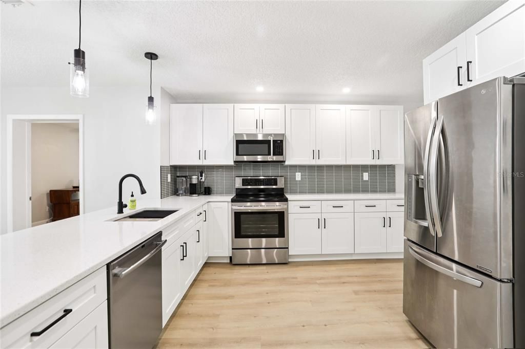 Active With Contract: $575,000 (3 beds, 2 baths, 1878 Square Feet)