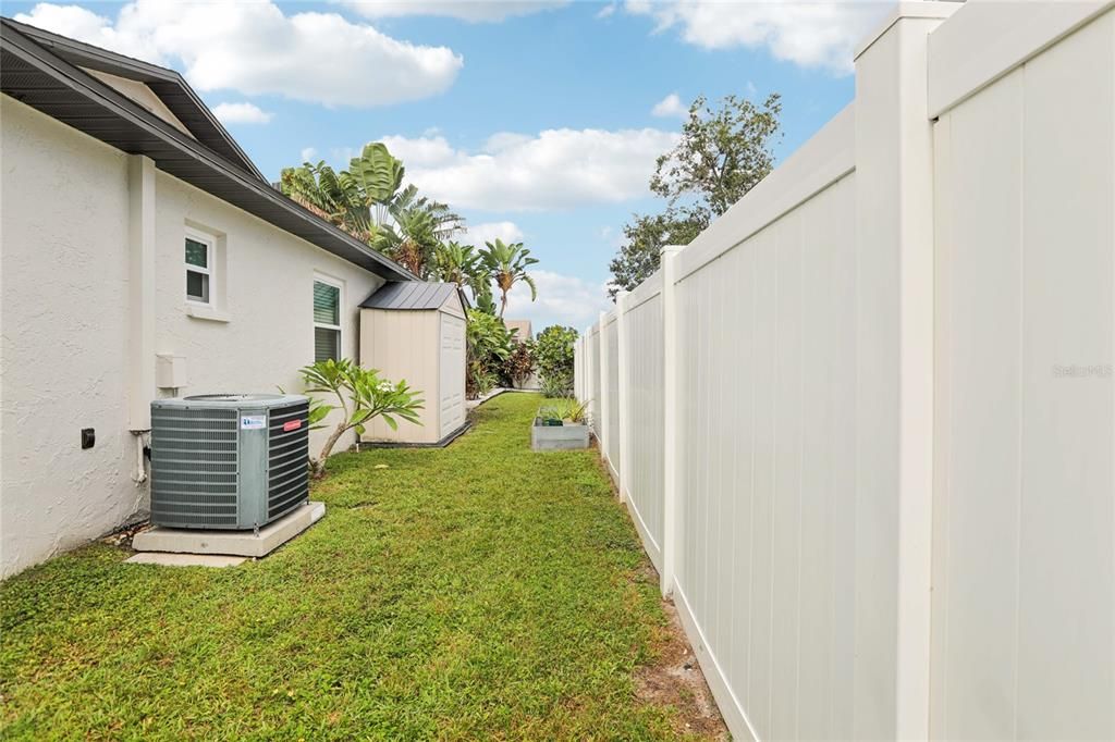 Active With Contract: $575,000 (3 beds, 2 baths, 1878 Square Feet)