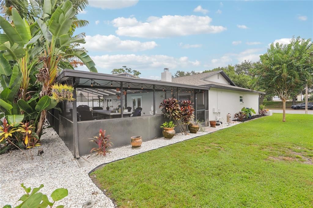 Active With Contract: $575,000 (3 beds, 2 baths, 1878 Square Feet)