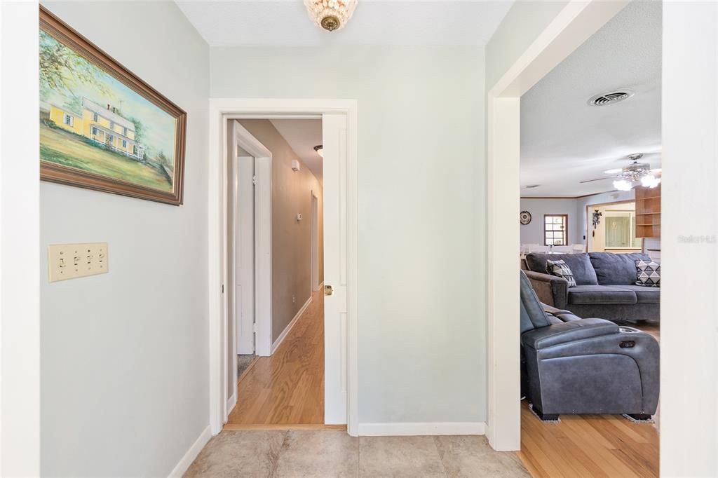 Active With Contract: $499,900 (4 beds, 3 baths, 2683 Square Feet)