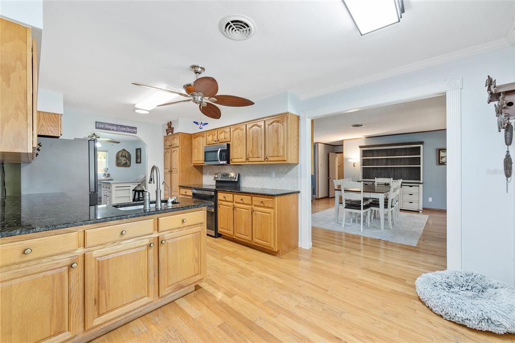 Active With Contract: $499,900 (4 beds, 3 baths, 2683 Square Feet)