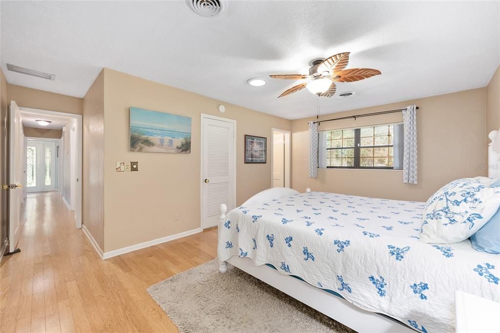 Active With Contract: $499,900 (4 beds, 3 baths, 2683 Square Feet)