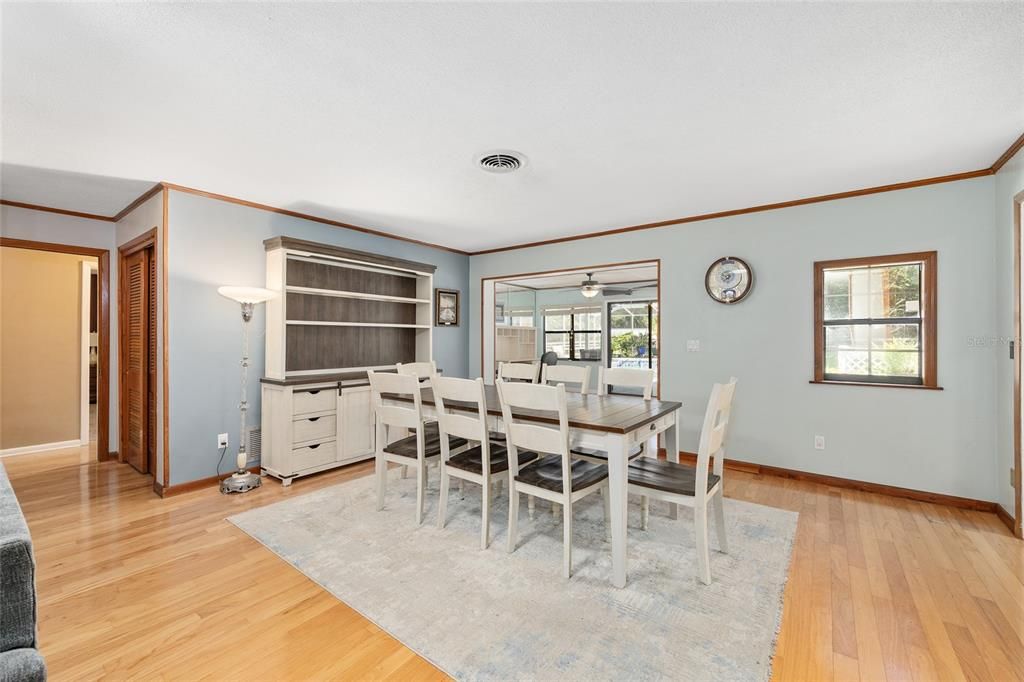 Active With Contract: $499,900 (4 beds, 3 baths, 2683 Square Feet)