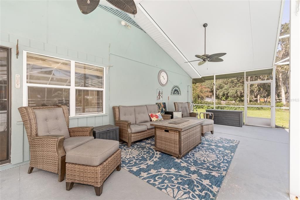 Active With Contract: $499,900 (4 beds, 3 baths, 2683 Square Feet)