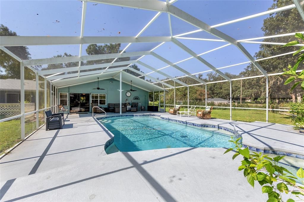 Active With Contract: $499,900 (4 beds, 3 baths, 2683 Square Feet)