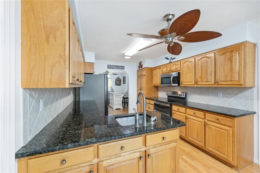 Active With Contract: $499,900 (4 beds, 3 baths, 2683 Square Feet)