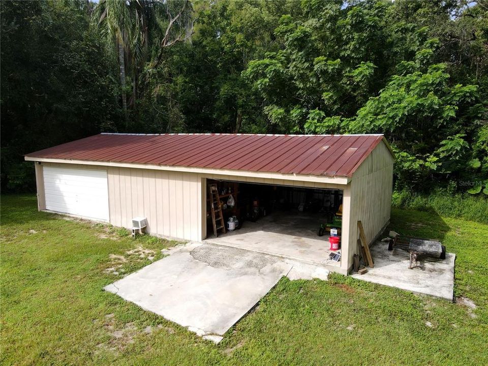For Sale: $685,000 (3 beds, 2 baths, 2715 Square Feet)