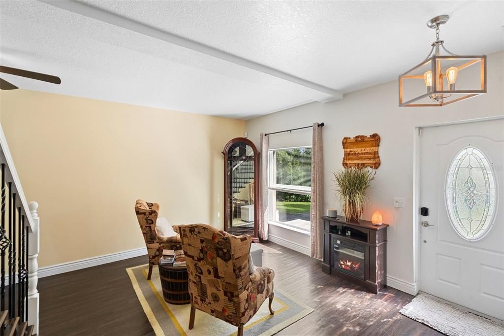 For Sale: $685,000 (3 beds, 2 baths, 2715 Square Feet)