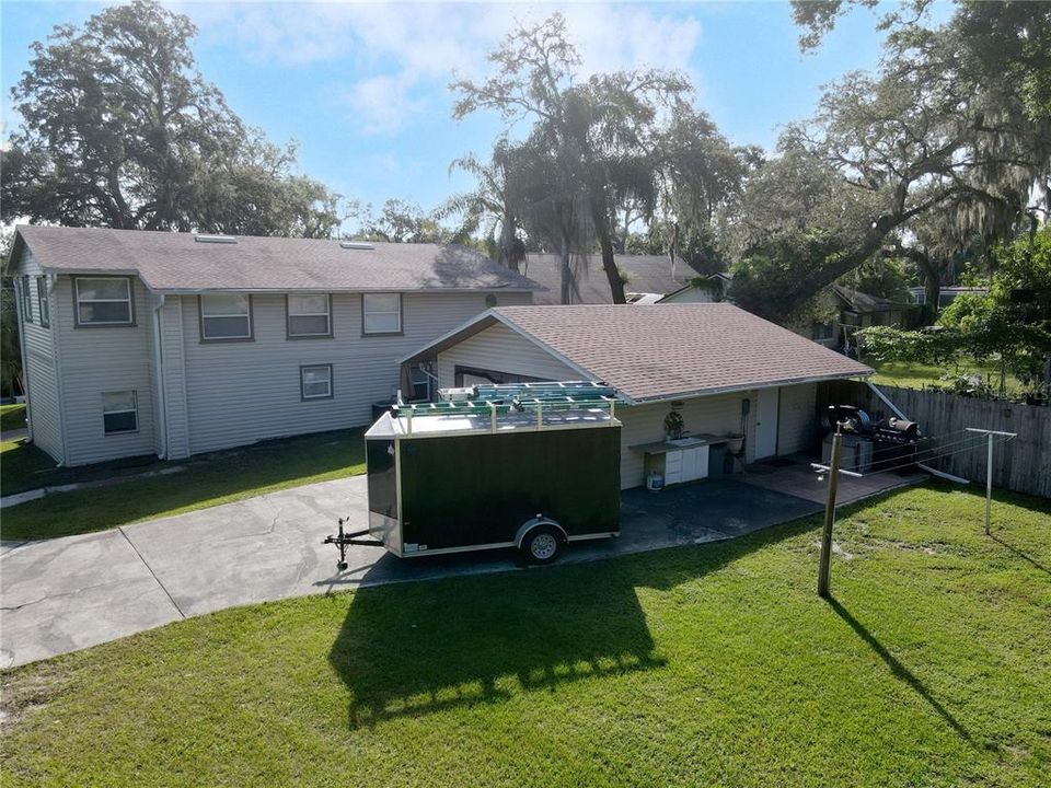 For Sale: $685,000 (3 beds, 2 baths, 2715 Square Feet)