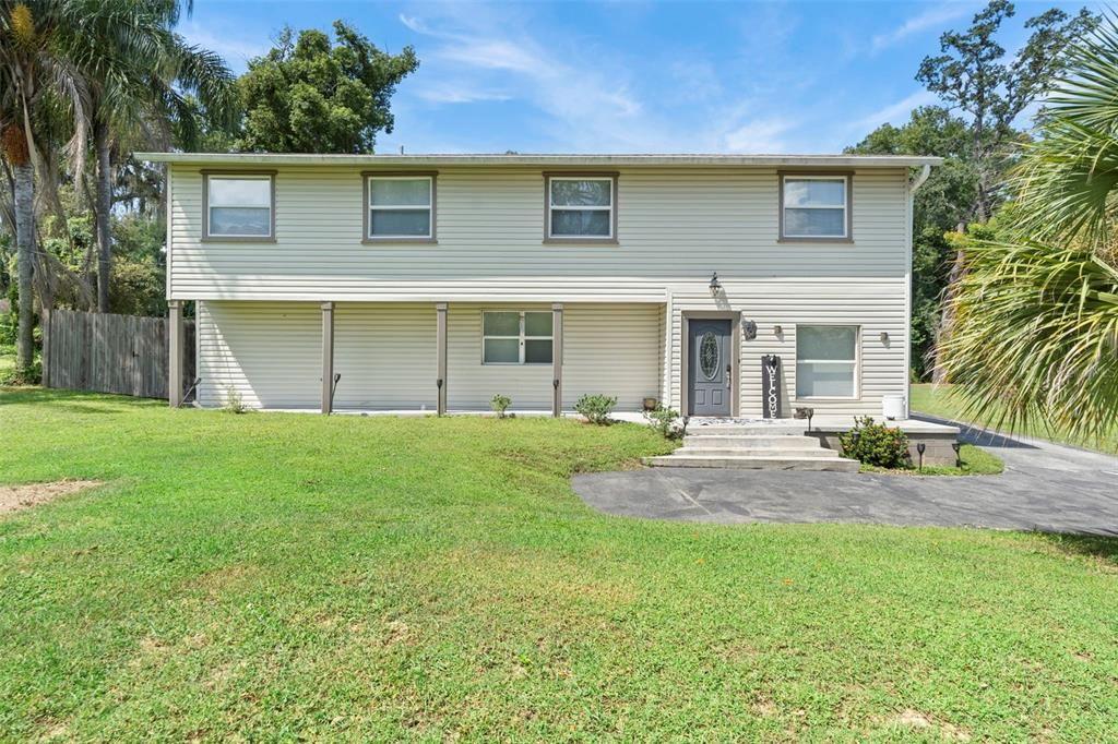 For Sale: $685,000 (3 beds, 2 baths, 2715 Square Feet)