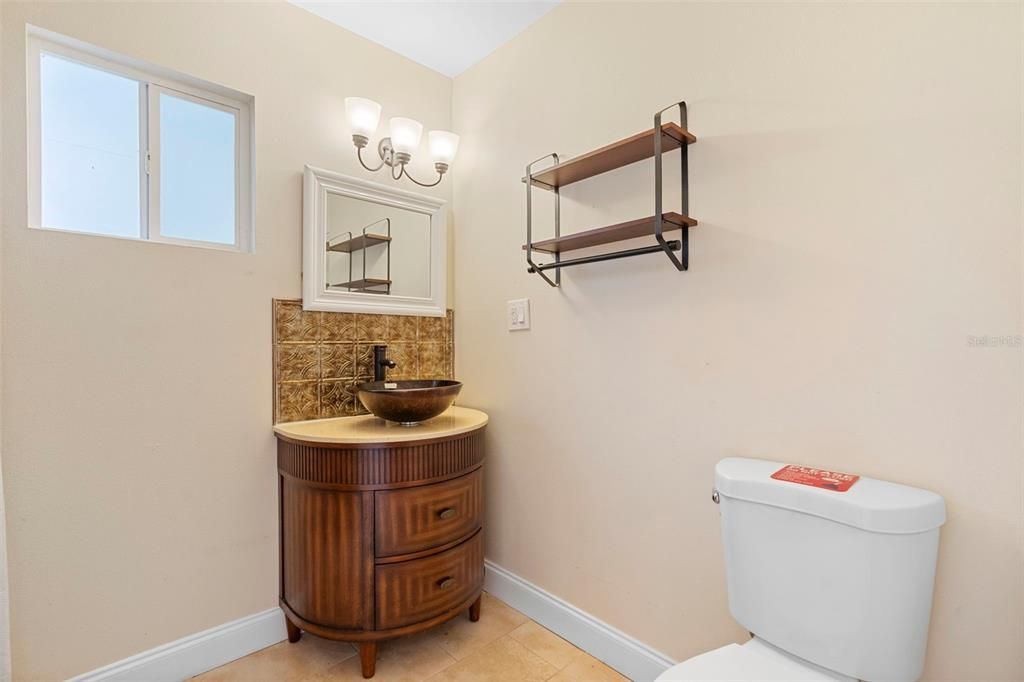 For Sale: $685,000 (3 beds, 2 baths, 2715 Square Feet)