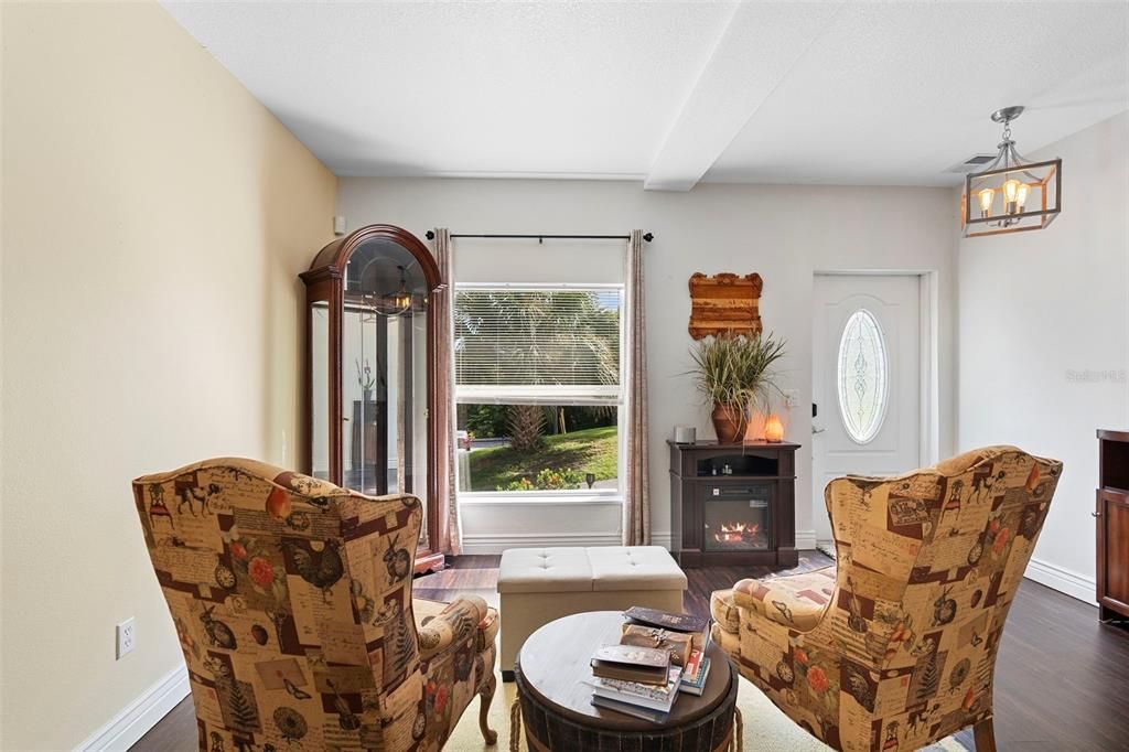 For Sale: $685,000 (3 beds, 2 baths, 2715 Square Feet)