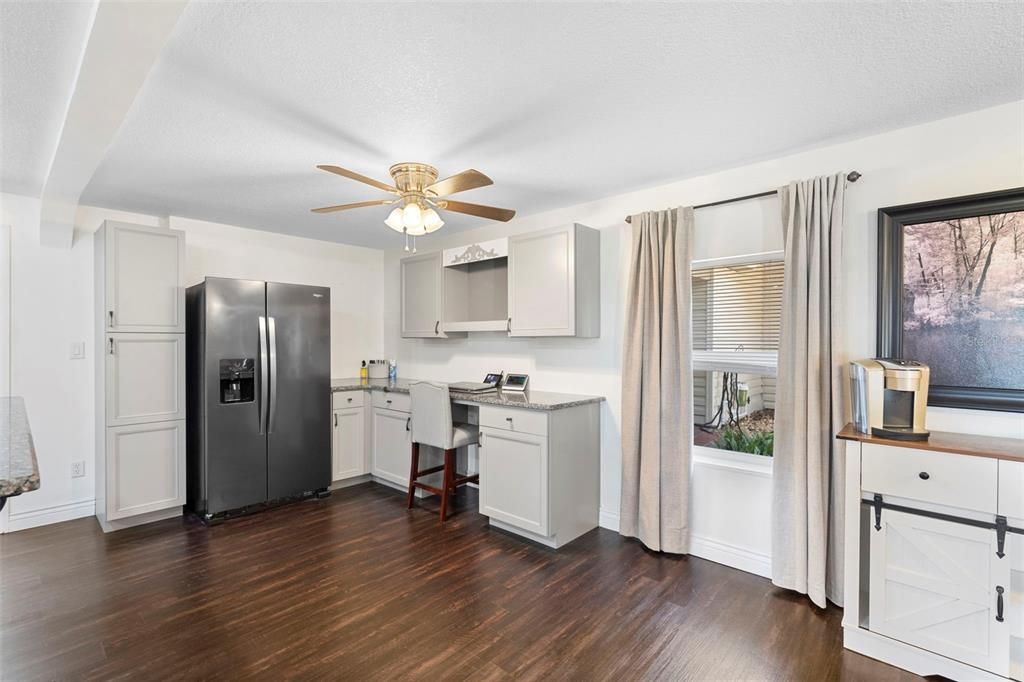 For Sale: $685,000 (3 beds, 2 baths, 2715 Square Feet)