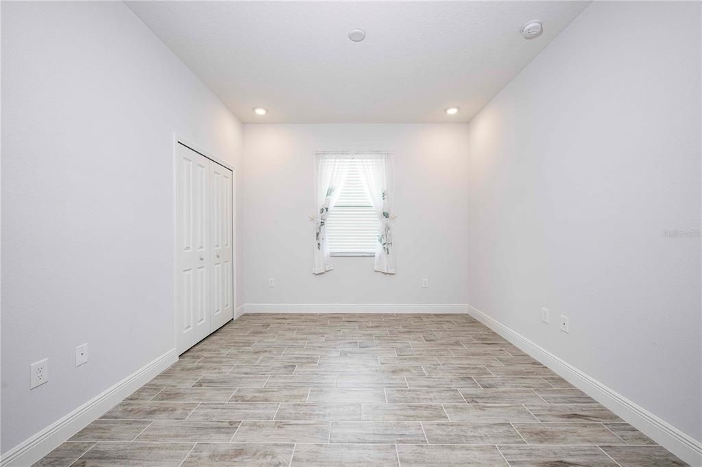 En Venta: $330,000 (3 camas, 2 baños, 1876 Pies cuadrados)