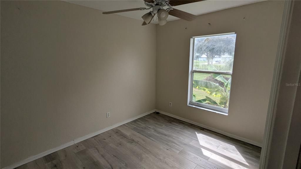 待售: $299,000 (3 贝兹, 2 浴室, 1212 平方英尺)