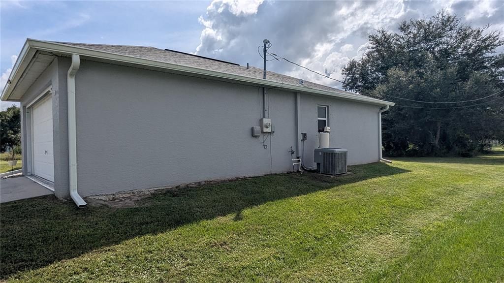 待售: $299,000 (3 贝兹, 2 浴室, 1212 平方英尺)