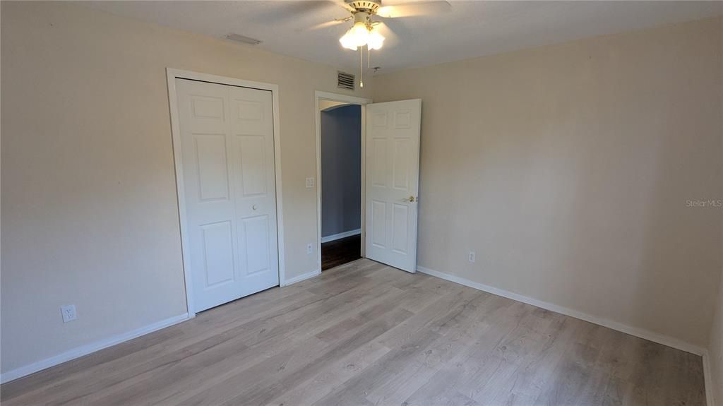 待售: $299,000 (3 贝兹, 2 浴室, 1212 平方英尺)