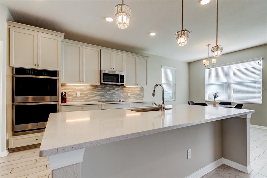 Недавно арендовано: $3,600 (5 спален, 3 ванн, 3292 Квадратных фут)