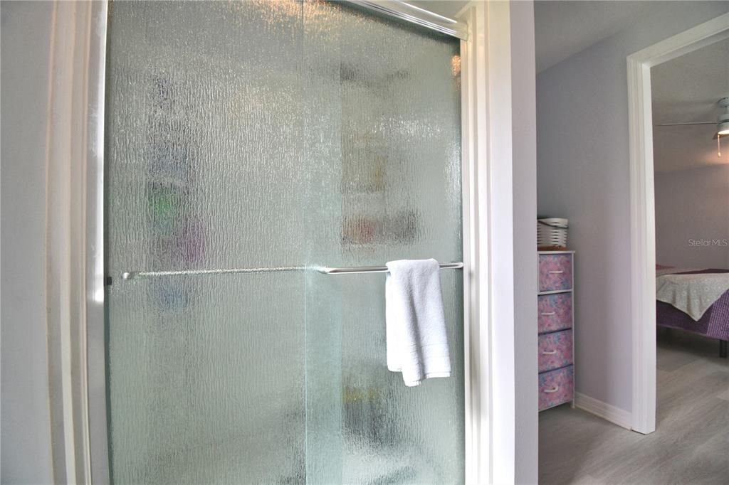 For Sale: $191,900 (2 beds, 2 baths, 1066 Square Feet)