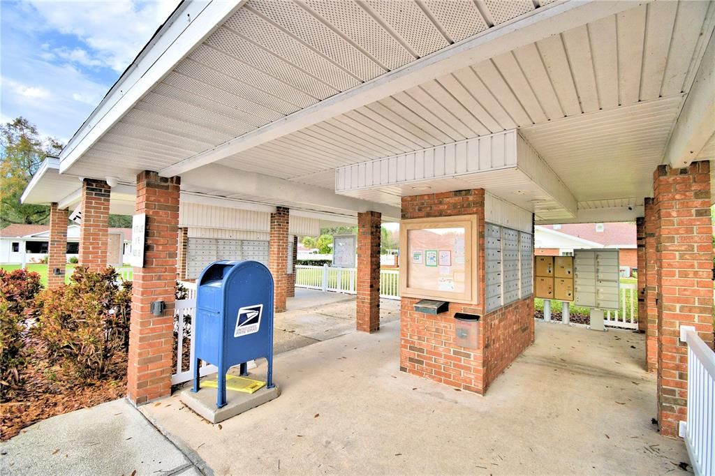 For Sale: $191,900 (2 beds, 2 baths, 1066 Square Feet)