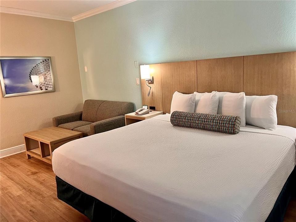 For Sale: $49,500 (1 beds, 1 baths, 304 Square Feet)