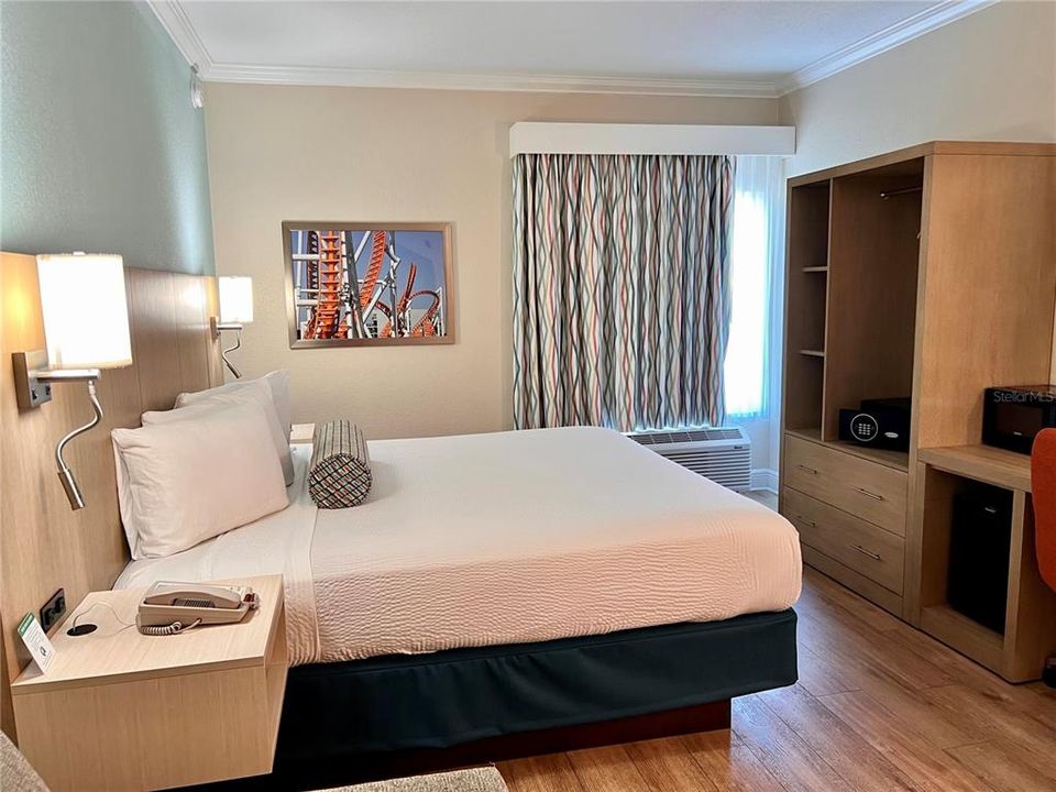 For Sale: $49,500 (1 beds, 1 baths, 304 Square Feet)