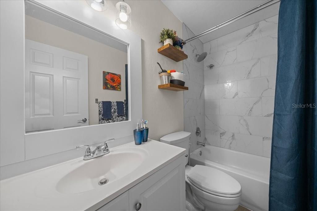 待售: $249,500 (3 贝兹, 1 浴室, 1096 平方英尺)