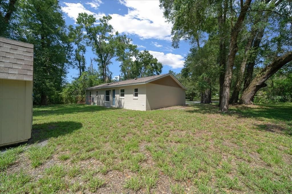 待售: $249,500 (3 贝兹, 1 浴室, 1096 平方英尺)