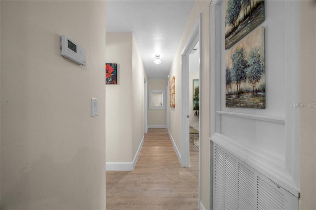 待售: $249,500 (3 贝兹, 1 浴室, 1096 平方英尺)