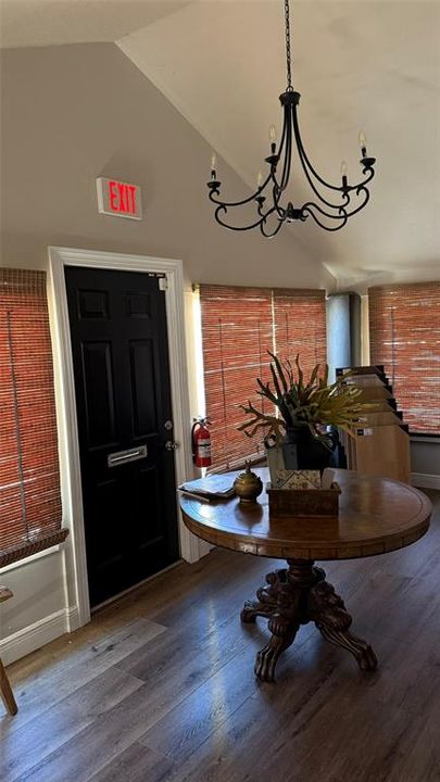 На продажу: $499,900 (0 спален, 0 ванн, 1208 Квадратных фут)