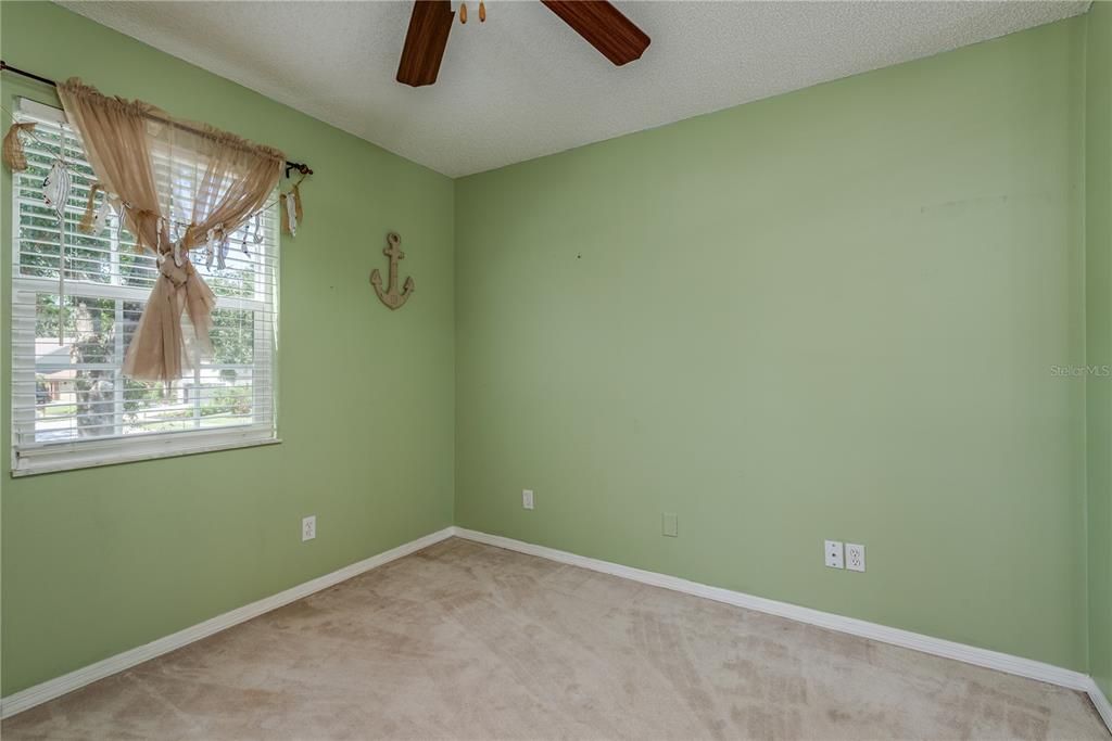 Activo con contrato: $489,000 (3 camas, 2 baños, 1423 Pies cuadrados)