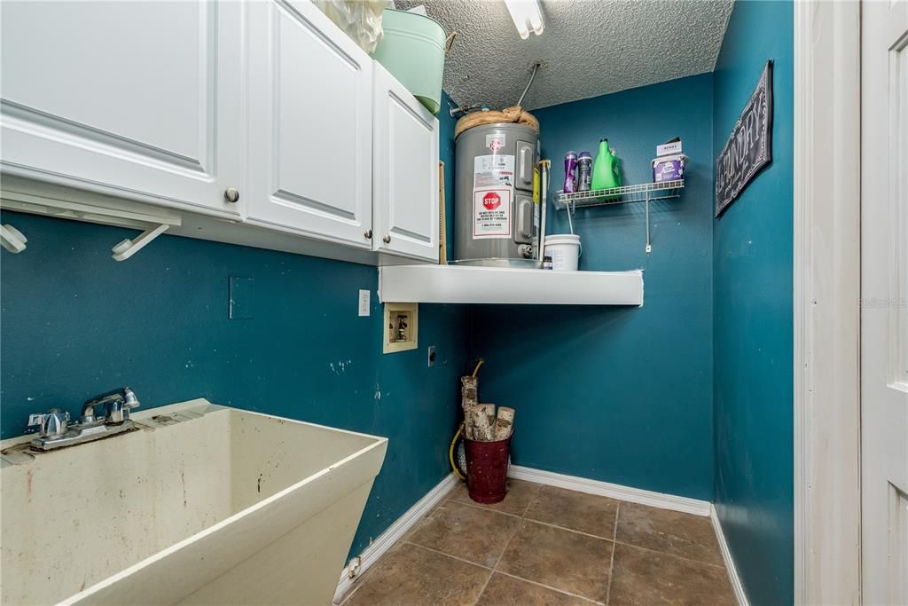 Activo con contrato: $489,000 (3 camas, 2 baños, 1423 Pies cuadrados)