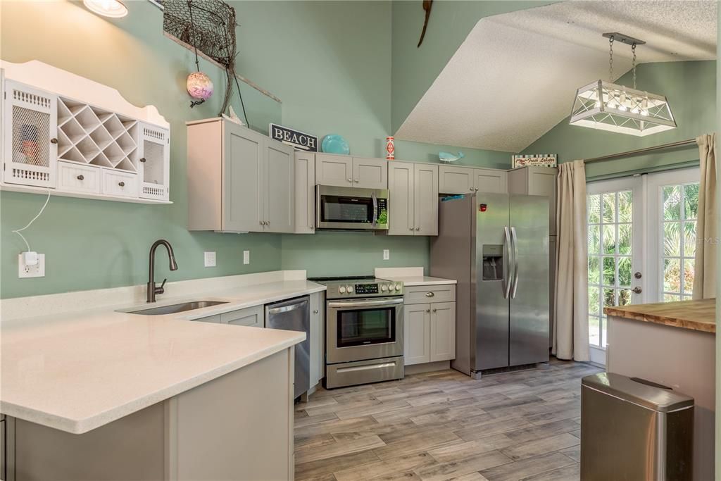 Activo con contrato: $489,000 (3 camas, 2 baños, 1423 Pies cuadrados)