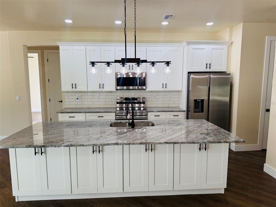 For Sale: $419,900 (4 beds, 3 baths, 2026 Square Feet)