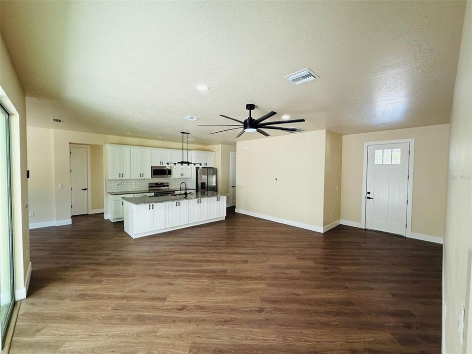 For Sale: $419,900 (4 beds, 3 baths, 2026 Square Feet)